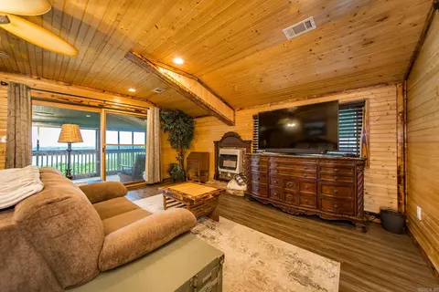Living - 4 Long Hill Rd, Higden, AR 72067 photo 3 of 3