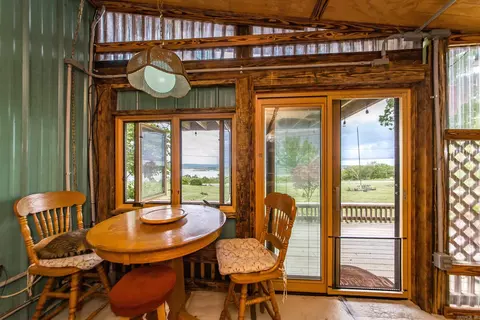 Dining - 4 Long Hill Rd, Higden, AR 72067 photo 2 of 2