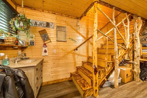 Entry Way - 4 Long Hill Rd, Higden, AR 72067 photo 1 of 1