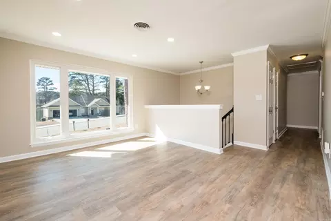 Living - 1811 E Lakeview Dr, Benton, AR 72015 photo 4 of 13