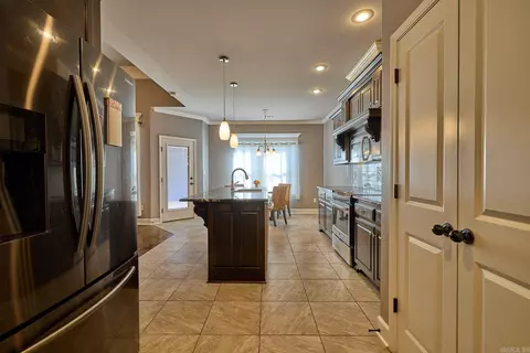 Entry Way - 6302 Rimfire Cv, Bryant, AR 72022 photo 2 of 4