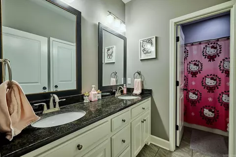 Bath - 6302 Rimfire Cv, Bryant, AR 72022 photo 5 of 6