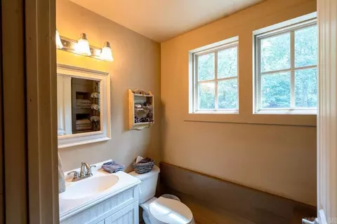 Bath - 144 Lake Point Dr, Quitman, AR 72131 photo 6 of 6