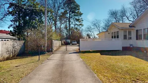 1621 Prince St, Conway, AR 72034 photo 4