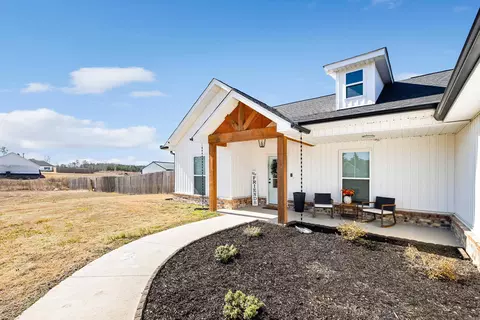 Exterior - 11638 Mars Hill Rd, Bauxite, AR 72011 photo 8 of 11