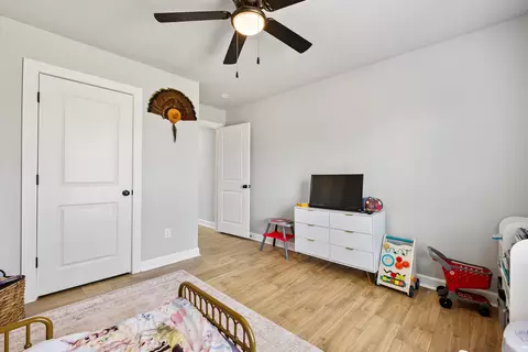 Bedroom - 11638 Mars Hill Rd, Bauxite, AR 72011 photo 4 of 4