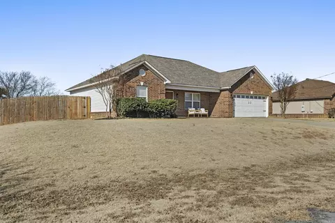 Exterior - 918 Scooty Dr, Beebe, AR 72012 photo 2 of 7