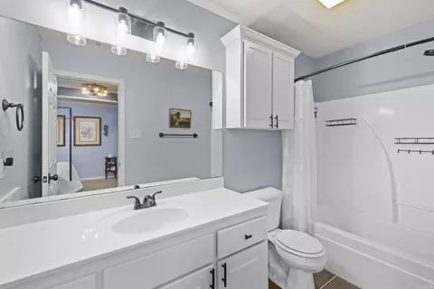 Bath - 918 Scooty Dr, Beebe, AR 72012 photo 1 of 2