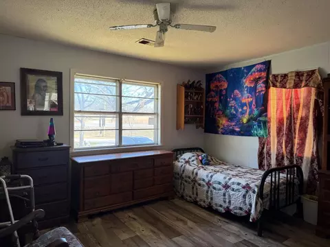 Bedroom - 637 Hwy 63, Williford, AR 72482 photo 1 of 2