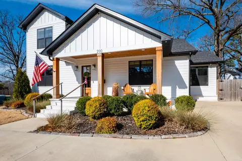 200 Pine Valley Rd, Little Rock, AR 72207