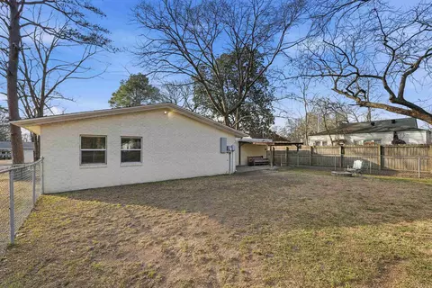 Exterior - 232 Mitchell St, Conway, AR 72034 photo 3 of 6