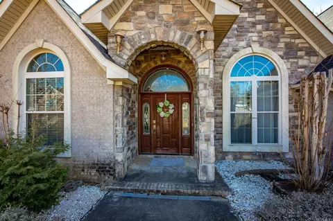 Entry Way - 44 Hickory Bend Dr, Cabot, AR 72023 photo 1 of 3