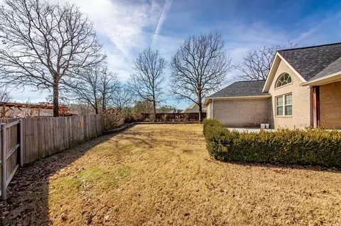 Exterior - 44 Hickory Bend Dr, Cabot, AR 72023 photo 6 of 9