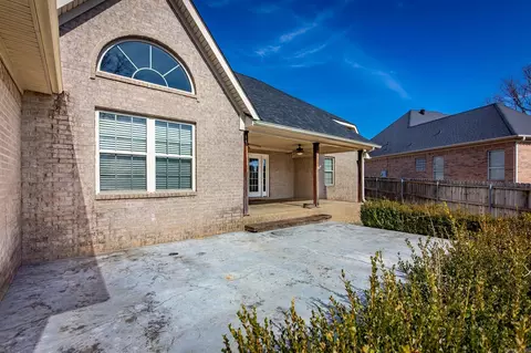 Exterior - 44 Hickory Bend Dr, Cabot, AR 72023 photo 8 of 9