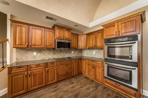 Kitchen - 44 Hickory Bend Dr, Cabot, AR 72023 photo 3 of 4