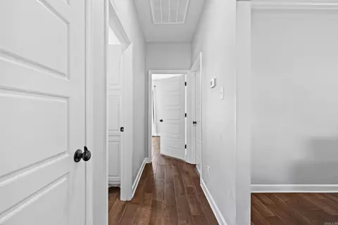Entry Way - 142 Hayden Dr, Beebe, AR 72012 photo 5 of 6