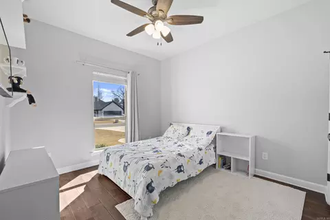 Bedroom - 142 Hayden Dr, Beebe, AR 72012 photo 5 of 8