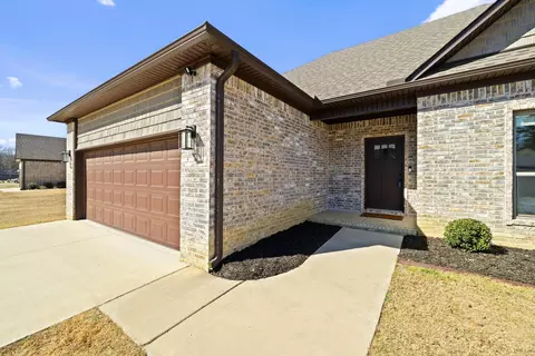 Exterior - 142 Hayden Dr, Beebe, AR 72012 photo 6 of 9