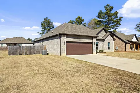 Exterior - 142 Hayden Dr, Beebe, AR 72012 photo 5 of 9