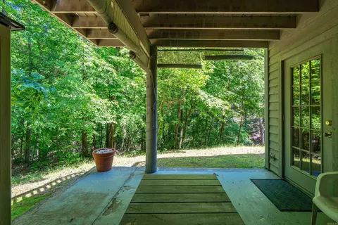 Exterior - 90 Silverpoint Unit 4 Dr, Mount Ida, AR 71957 photo 5 of 11