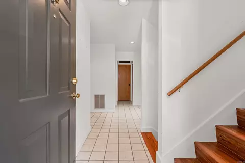 Entry Way - 90 Silverpoint Unit 4 Dr, Mount Ida, AR 71957 photo 1 of 2