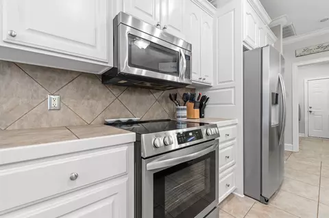Kitchen - 2575 Forest View Dr, Conway, AR 72034 photo 3 of 6