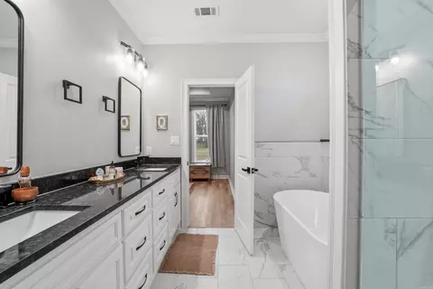 Bath - 13423 Smarty Jones Dr, Scott, AR 72142 photo 4 of 4
