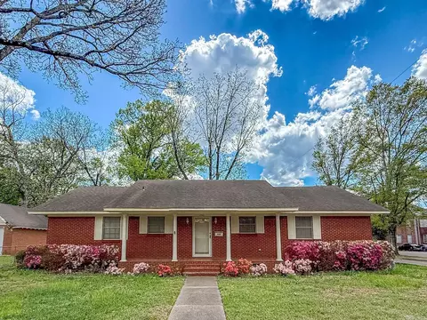 203 Pine Bluff St, Malvern, AR 72104