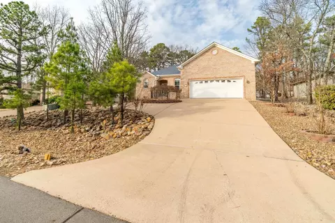 144 Castano Dr, Hot Springs Village, AR 71909