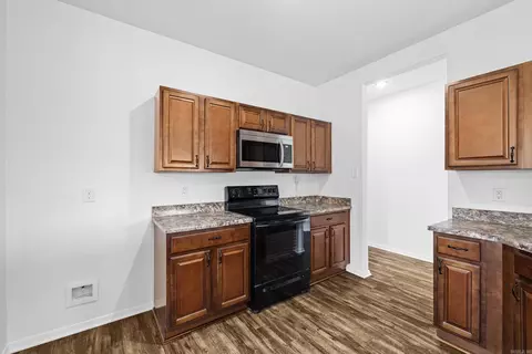 Kitchen - 13 Oakland Cir, Austin, AR 72007 photo 2 of 2