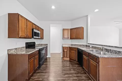 Kitchen - 13 Oakland Cir, Austin, AR 72007 photo 1 of 2
