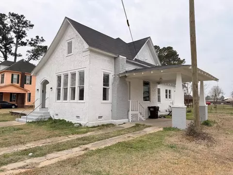 Exterior - 404 Turner St, Warren, AR 71671 photo 3 of 6