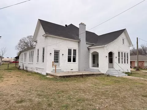 Exterior - 404 Turner St, Warren, AR 71671 photo 2 of 6