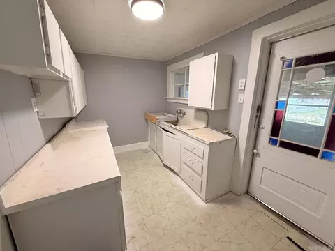Kitchen - 404 Turner St, Warren, AR 71671 photo 1 of 3