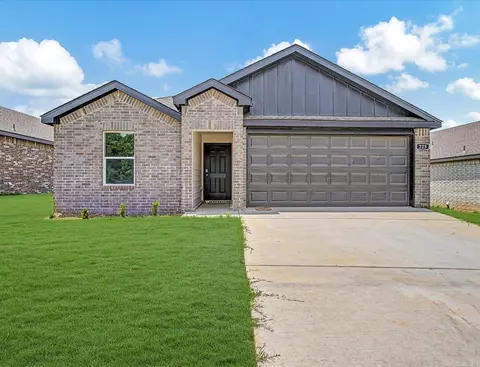 225 Stone Canyon Dr, Maumelle, AR 72113