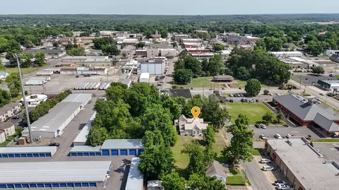 409 S Spring St, Searcy, AR 72143