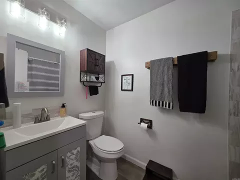 Bath - 9 Palmer Dr, Conway, AR 72032 photo 1 of 3