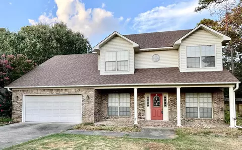 16 Winona Dr, Maumelle, AR 72113