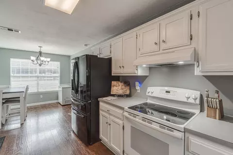 Kitchen - 12504 Dalin Rd, Cabot, AR 72023 photo 4 of 4