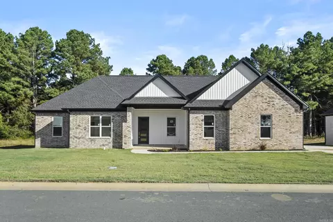 1712 Seattle Slew St, Searcy, AR 72143
