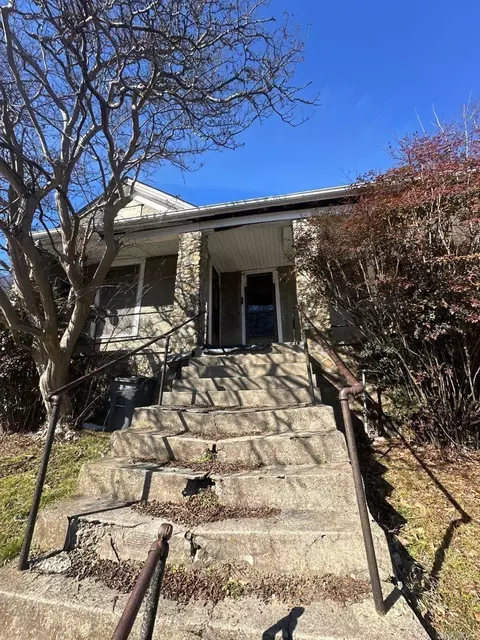 325 Grove St, Hot Springs, AR 71901