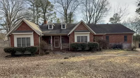 2 Forrest Cv, Forrest City, AR 72335