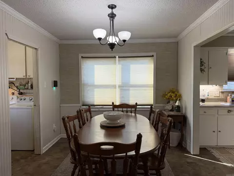 Dining - 6 Cromwell Cv, Pine Bluff, AR 71603 photo 3 of 3