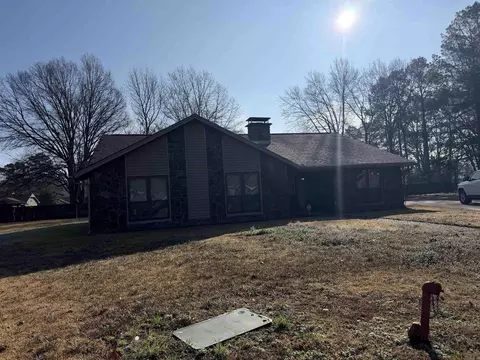 Exterior - 6 Cromwell Cv, Pine Bluff, AR 71603 photo 2 of 5
