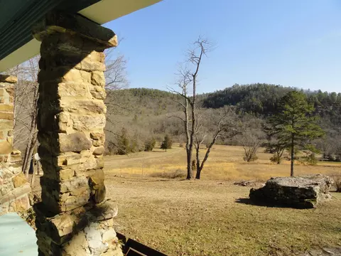 Exterior - 4473 Rumley Rd, Dennard, AR 72629 photo 5 of 12
