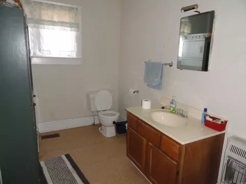 Bath - 4473 Rumley Rd, Dennard, AR 72629 photo 1 of 7