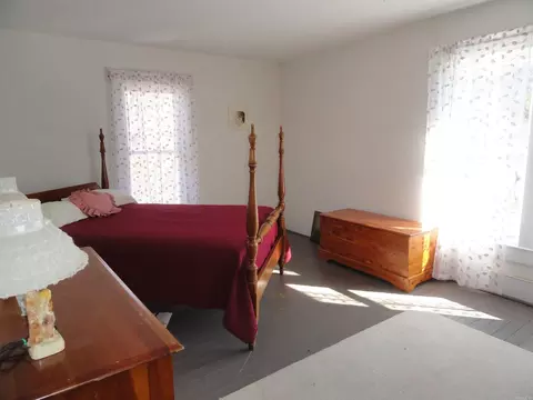 Bedroom - 4473 Rumley Rd, Dennard, AR 72629 photo 3 of 10
