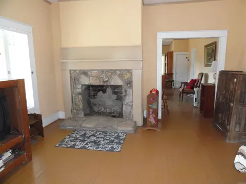 Living - 4473 Rumley Rd, Dennard, AR 72629 photo 4 of 6