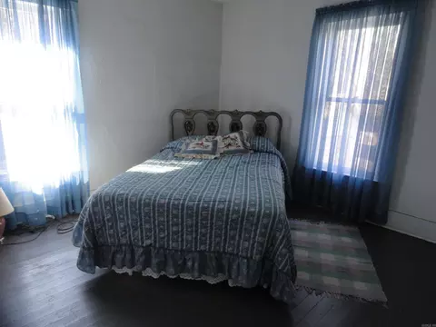 Bedroom - 4473 Rumley Rd, Dennard, AR 72629 photo 7 of 10
