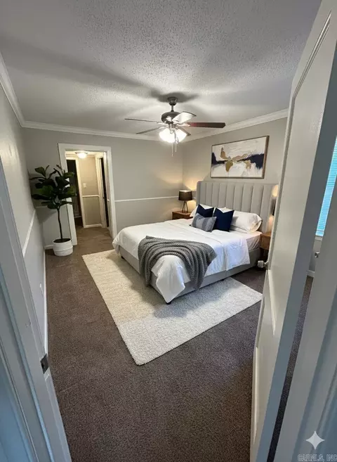 Bedroom - 301 W Pine St, Benton, AR 72015 photo 1 of 4